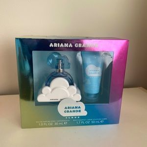 Ariana grande cloud perfume and lotion set